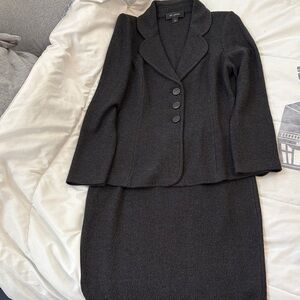 Black Blazer and Skirt Set St John VINTAGE